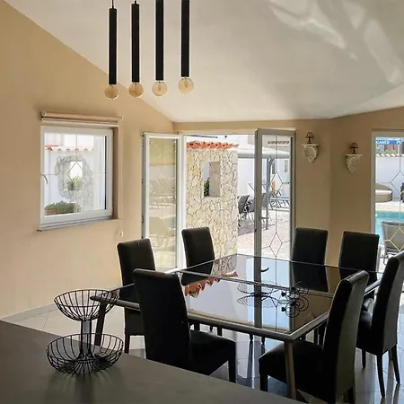 Casa vacanze Awesome In Valtursko Polje With Kitchen Valtura