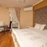 בית נופש Amazing In Valtursko Polje Valtura