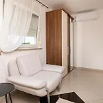 בית נופש Amazing In Valtursko Polje *