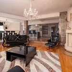 בית נופש Amazing In Valtursko Polje