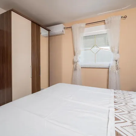 Belle Maison à Valtursko Polje Avec Sauna * Valtura