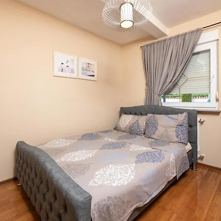 Belle Maison à Valtursko Polje Avec Sauna Valtura