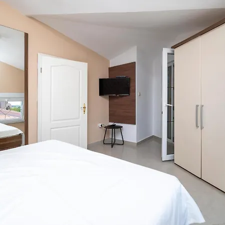 Belle Maison à Valtursko Polje Avec Sauna * Valtura